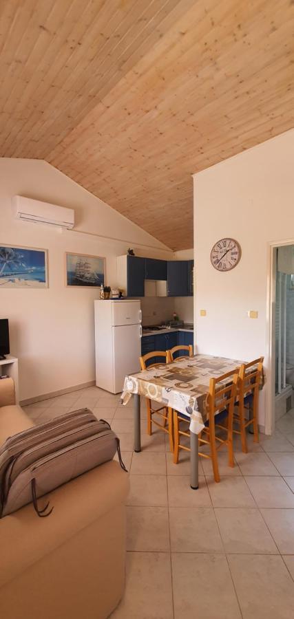 Apartments Anka Vinišće Exteriér fotografie