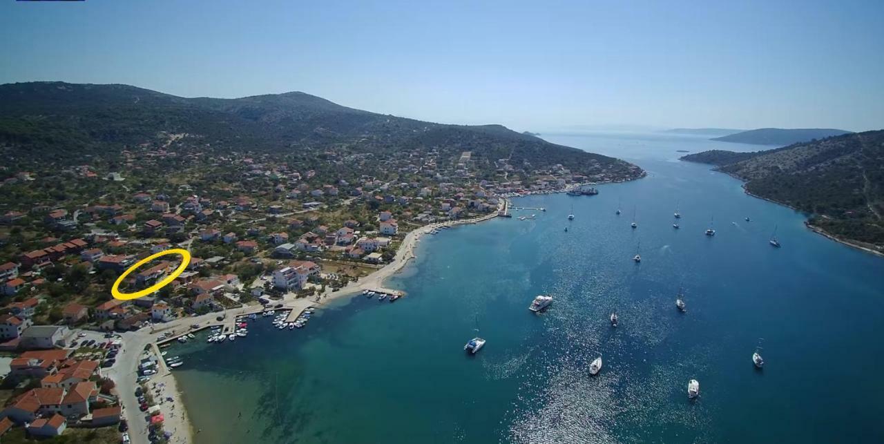 Apartments Anka Vinišće Exteriér fotografie